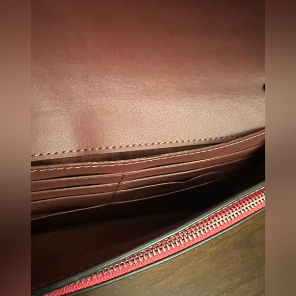 Sold - Picture 6 of 6